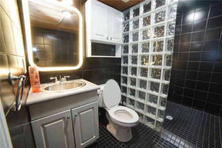For Lease - 8 Dalzell Avenue, Brampton, Ontario - Photo 5