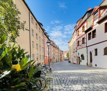 Berühmteste Gasse Nürnbergs! Schöne 3-Zi. Whg mit Sonnenbalkon in d... - Foto 1