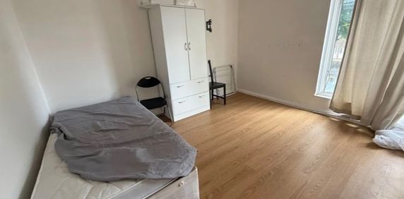 Studio Flat, Elgin Road, CR0 - Photo 2