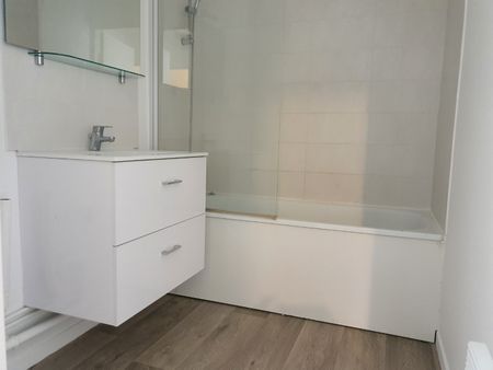 Location Appartement 3 pièces 66m² RONCHIN 59790 - Photo 4