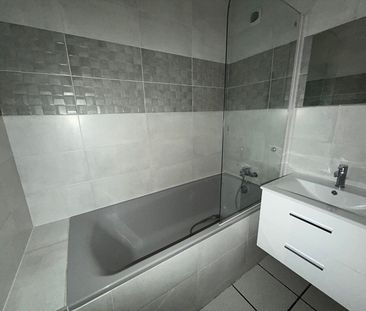 Location Appartement 2 pièces 42m² - Photo 4