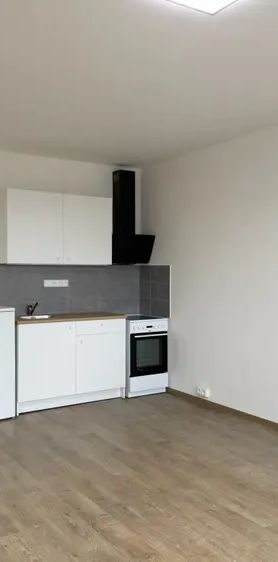 Pronájem bytu 1+kk 32 m - Photo 1