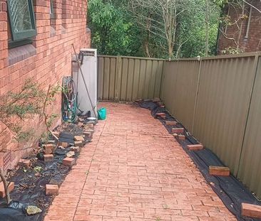 Three bedrooms brick house for Rent - Photo 6