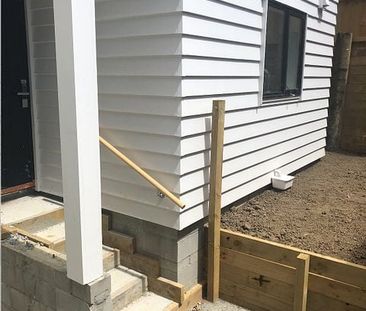 2 bedroom unit, 4 yrs old, modern - Photo 6
