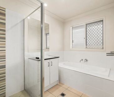 Beautiful Family Home in Karalee - Photo 5