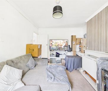 2 bedroom maisonette to rent - Photo 2
