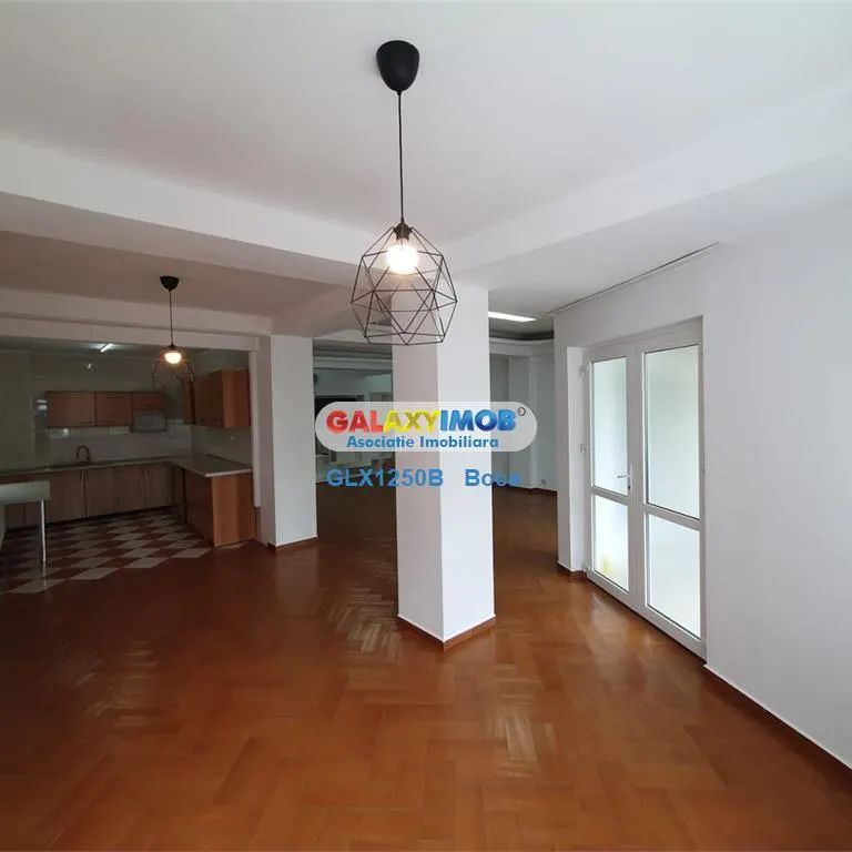 SPATIU BIROU/CABINET TIMPURI NOI - Photo 1