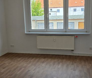 frisch renovierte 3 Zimmerwohnung im Hochparterre in der Nordstraße - Foto 1