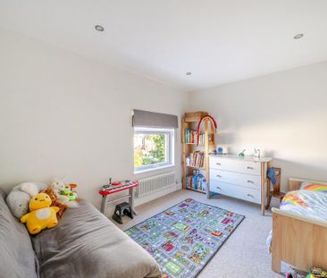 2 bedroom property to rent - Photo 1