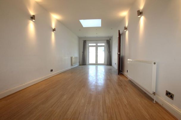5 bedroom terraced house to rent - Photo 1