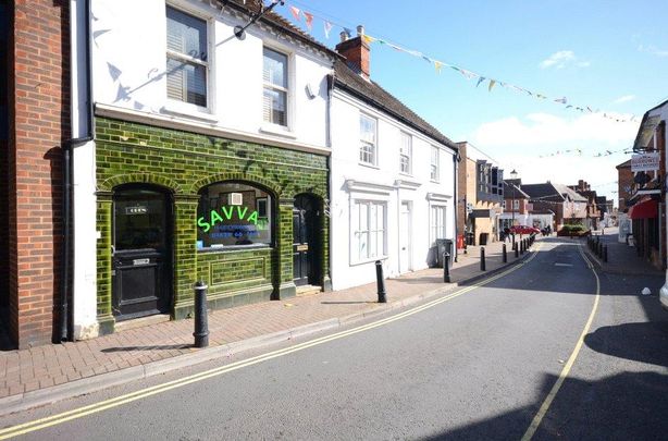 1 bedroom flat to rent - Photo 1