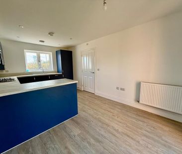 3 bedroom semi-detached house to rent - Photo 1