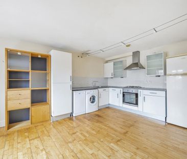 Burnt Ash Hill, Lee SE12 - Photo 3