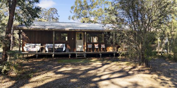 Three Bedroom Cottage - Photo 3