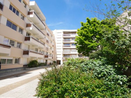 Location Appartement 3 pièces 69m² ANGERS 49000 - Photo 5