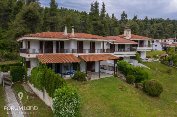 Μεζονέτα προς Ενοικίαση 165 τ.μ. - 4.000€ - Φωτογραφία 1