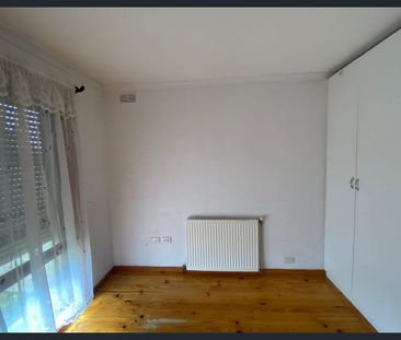 Convenient located! - Photo 2