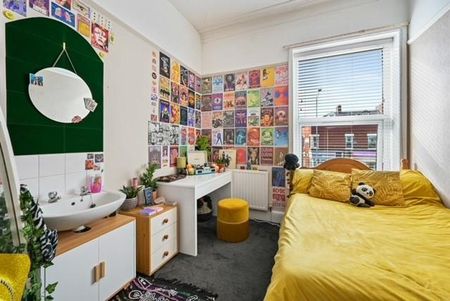 7 bedroom terraced house to rent - Photo 3