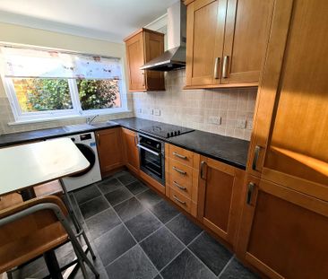 2 bedroom flat to rent - Photo 6