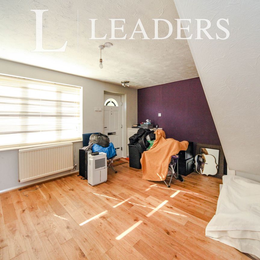 2 bedroom property to rent Coltsfoot Green, Luton, Bedfordshire, LU4 - Photo 1