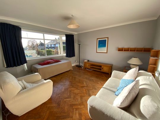 Hendy Close, Sketty, Swansea, SA2 - Photo 1