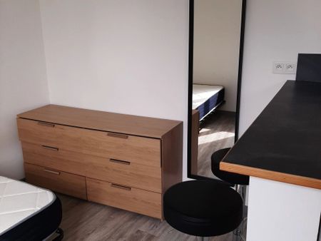 Location Appartement 1 pièces 16 m2 à Saint-Quentin - Photo 2