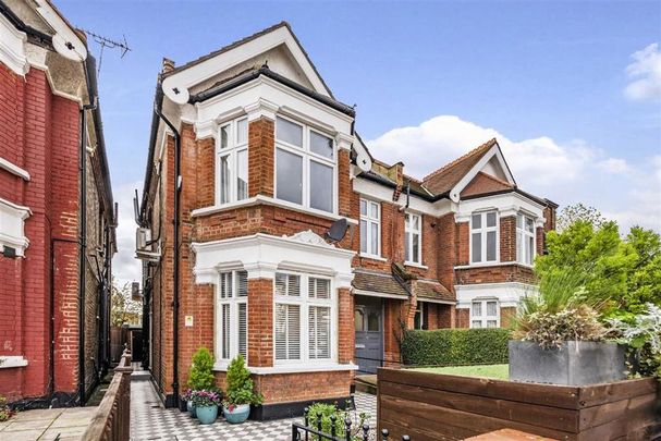3 bedroom flat to rent - Photo 1
