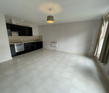 1 bedroom flat to rent - Photo 2