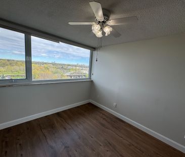 For Lease - 20 Speers Road Unit# 1105, Oakville, Ontario - Photo 6