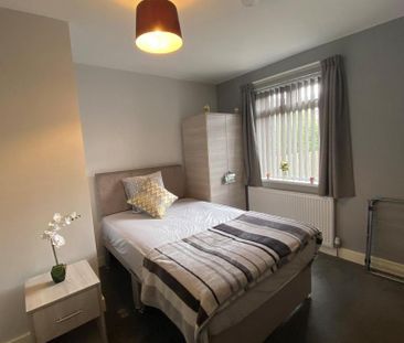 1 bedroom in a house share to rent - Photo 6