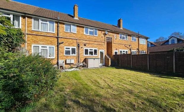 Malcolm Court, Stanmore, HA7 - Photo 1