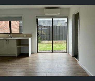 3/17 Oberon Avenue, St Albans, Vic 3021 - Photo 6
