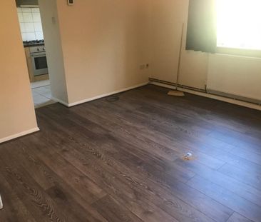 2 Bed Flat, Goodmayes, IG3 - Photo 1