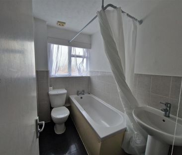 2 bedroom maisonette to rent - Photo 2