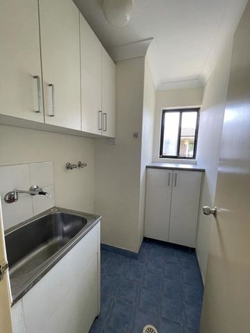Experience Modern Comfort and Convenience - Rent a Stylish Apartment at 13/82-84 Beaconsfield Street, Silverwater NSW! - Photo 4
