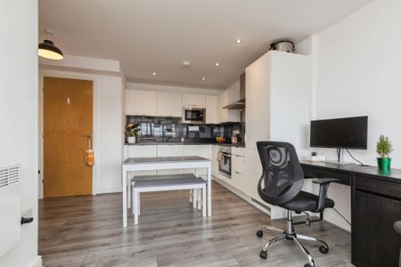 2 Bed Flat, Whitchurch Lane, BS14 - Photo 2