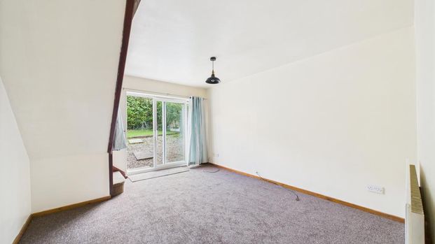 2 bedroom terraced house to rent - Photo 1