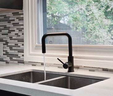 For Lease - 2098 Maplewood Drive, Burlington, Ontario - Photo 5