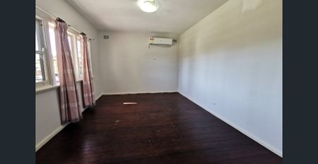 Spacious 3 bedroom house! - Photo 4