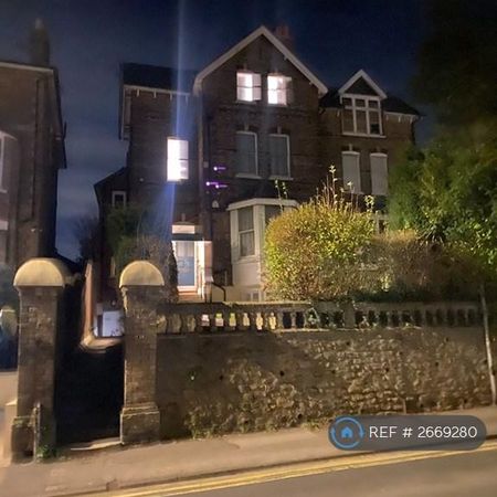 Studio to rent - Photo 4