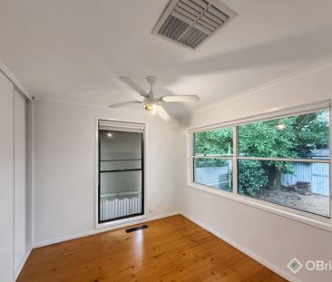 STYLISHLY RENOVATED FAMILY HOME WITH SPACE & COMFORT - Photo 1