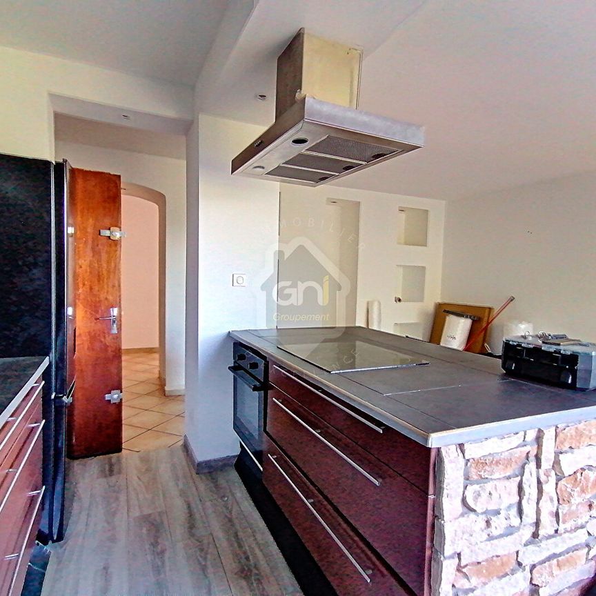 Appartement 3 chambres + bureau - balcon-eau comprise, - Photo 1