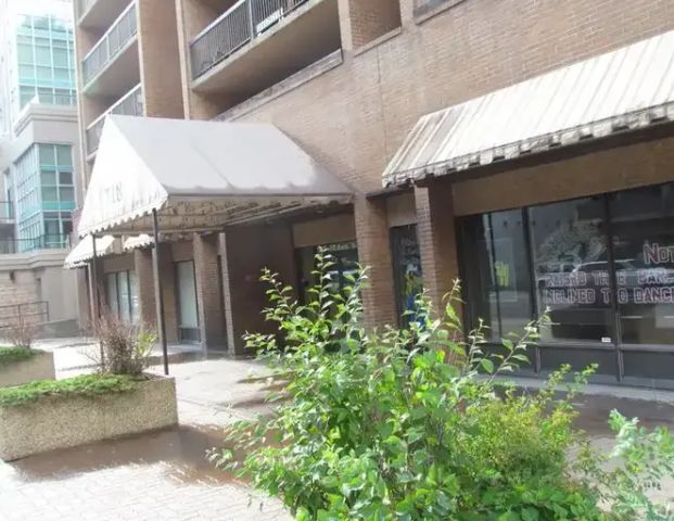 Executive Furnished Condo - Best Location Downtown | 603 - 718 12 Ave SW, Calgary - Photo 1