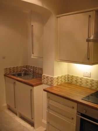 1 Bed Flat, Brunswick Terrace, BN3 - Photo 3