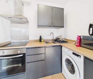 0 bedroom Studio flat to rent - Photo 6