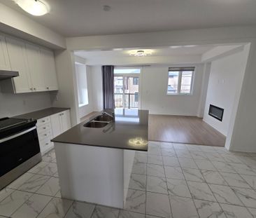 For Lease - 62 Morrison Crescent, Whitby, Ontario - Photo 6