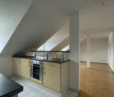 Mietwohnung in Erlangen - Gemütliche Dachgeschoss-Wohnung mit Einba... - Foto 5