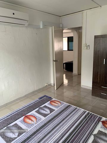 Blk 242 Yishun Ring Road (Yishun), HDB 4 Rooms - For Rent - Photo 4