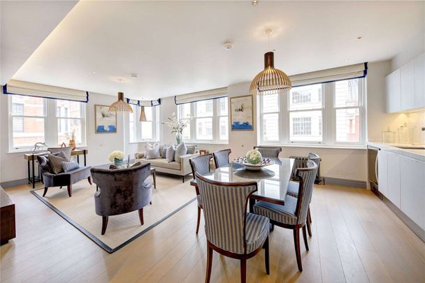 A beautifully refurbished two bedroom apartment situated in Covent Garden. - Photo 1