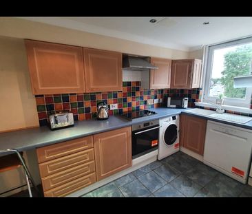 3 Bed Flat, Langlands Court, G51 - Photo 1